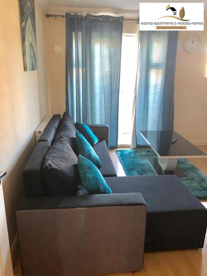 2 Bedroom Apartment At Dagenham , Adonai Serviced Accommodation, Free Wifi And Parking Екстер'єр фото