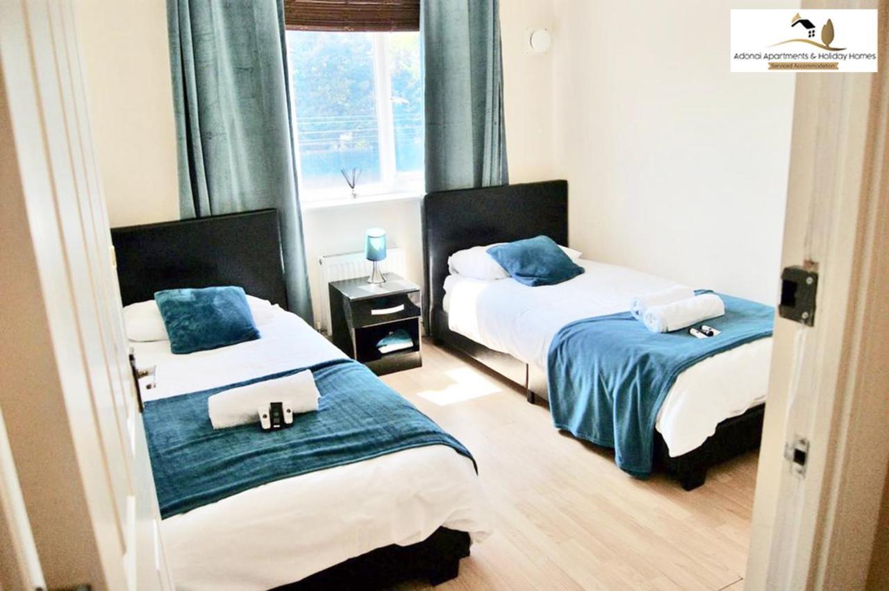 2 Bedroom Apartment At Dagenham , Adonai Serviced Accommodation, Free Wifi And Parking Екстер'єр фото