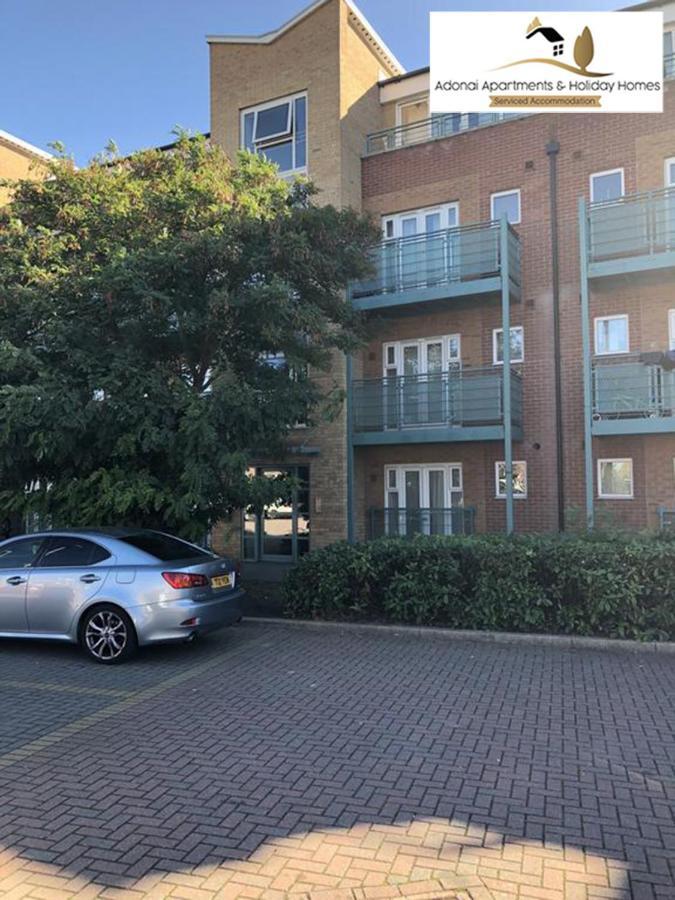 2 Bedroom Apartment At Dagenham , Adonai Serviced Accommodation, Free Wifi And Parking Екстер'єр фото