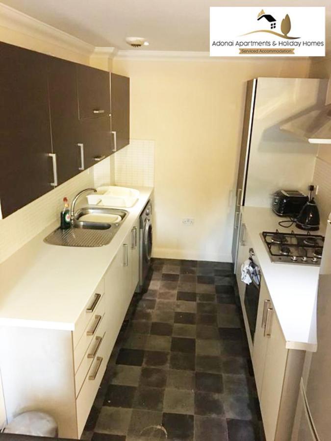 2 Bedroom Apartment At Dagenham , Adonai Serviced Accommodation, Free Wifi And Parking Екстер'єр фото